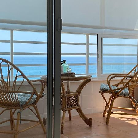 Piso Exclusivo En Primera Linea De Playa Apartment Torre Del Mar Ngoại thất bức ảnh
