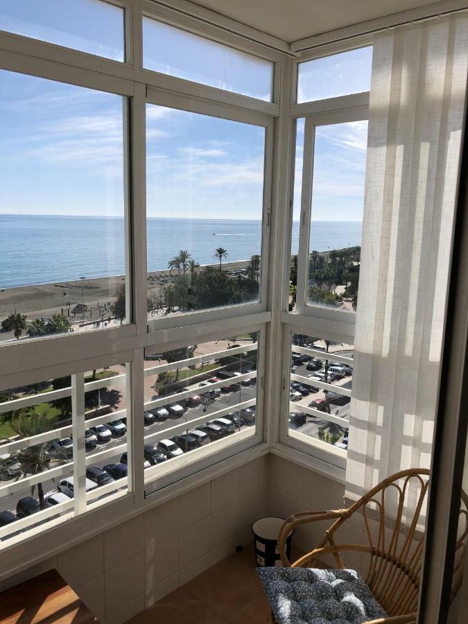 Piso Exclusivo En Primera Linea De Playa Apartment Torre Del Mar Ngoại thất bức ảnh